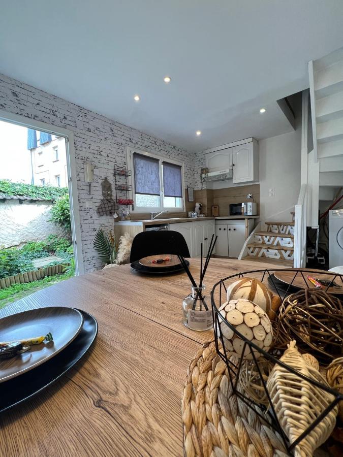 Charmant Appartement Duplex Au Calme เอเวรอ ภายนอก รูปภาพ