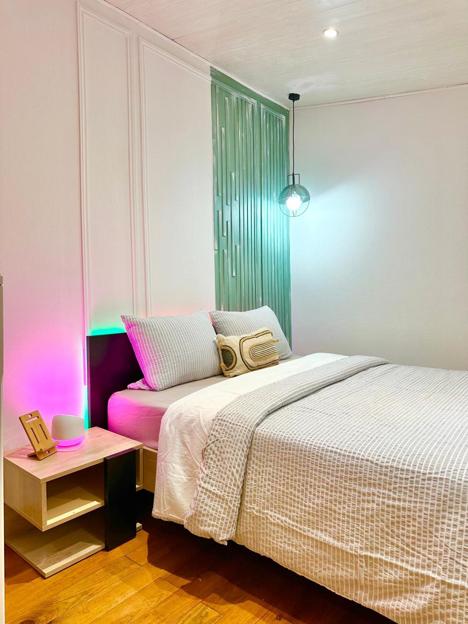 Charmant Appartement Duplex Au Calme เอเวรอ ภายนอก รูปภาพ